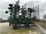 John Deere 2013 2210 Field Cultivators