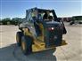 John Deere 2023 330G Skid Steers