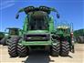 John Deere 2016 S680 Combines