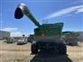 John Deere 2016 S680 Combines