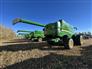 John Deere 2022 S790 Combines