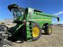 John Deere 2014 S670 Combines