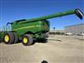 John Deere 2014 S670 Combines