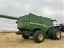 John Deere 2016 S690 Combines
