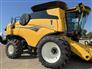 New Holland 2025 CX8.80 Combines
