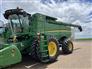 John Deere 2016 S690 Combines