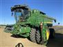 John Deere 2015 S680 Combines