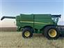 John Deere 2021 S780 Combines