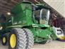 John Deere 2015 S680 Combines