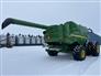 John Deere 2017 S690 Combines