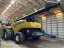 New Holland 2019 CR10.90 Combines