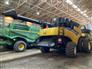 New Holland 2019 CR10.90 Combines