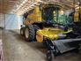 New Holland 2019 CR10.90 Combines