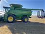 John Deere 2015 S690 Combines