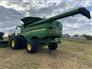 John Deere 2013 S690 Combines