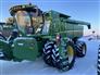 John Deere 2016 S690 Combines