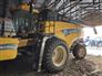 New Holland 2008 CX8080 Combines