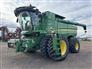John Deere 2015 S690 Combines