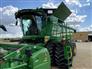 John Deere 2014 S690 Combines