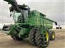 John Deere 2015 S680 Combines