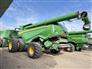 John Deere 2023 X9 1000 Combines
