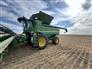 John Deere 2014 S690 Combines