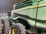 John Deere 2021 X9 1100 Combines