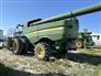John Deere 2012 S680 Combines