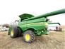 John Deere 2017 S680 Combines