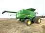 John Deere 2017 S680 Combines