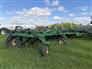 John Deere 2010 1870 Air Seeders / Air Carts
