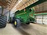 John Deere 2015 S680 Combines