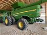 John Deere 2019 S790 Combines