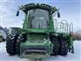 John Deere 2017 S690 Combines