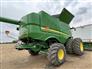 John Deere 2017 S680 Combines