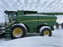 John Deere 2022 S790 Combines