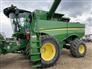 John Deere 2017 S690 Combines