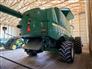 John Deere 2013 S690 Combines