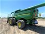 John Deere 2014 S690 Combines