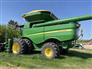 John Deere 2017 S690 Combines