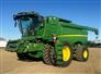 John Deere 2014 S680 Combines