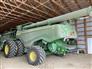 John Deere 2023 X9 1100 Combines