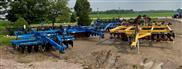 DISC RIPPERS AND CHISEL PLOWS