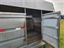 2002 Duncan GN Horse Trailer