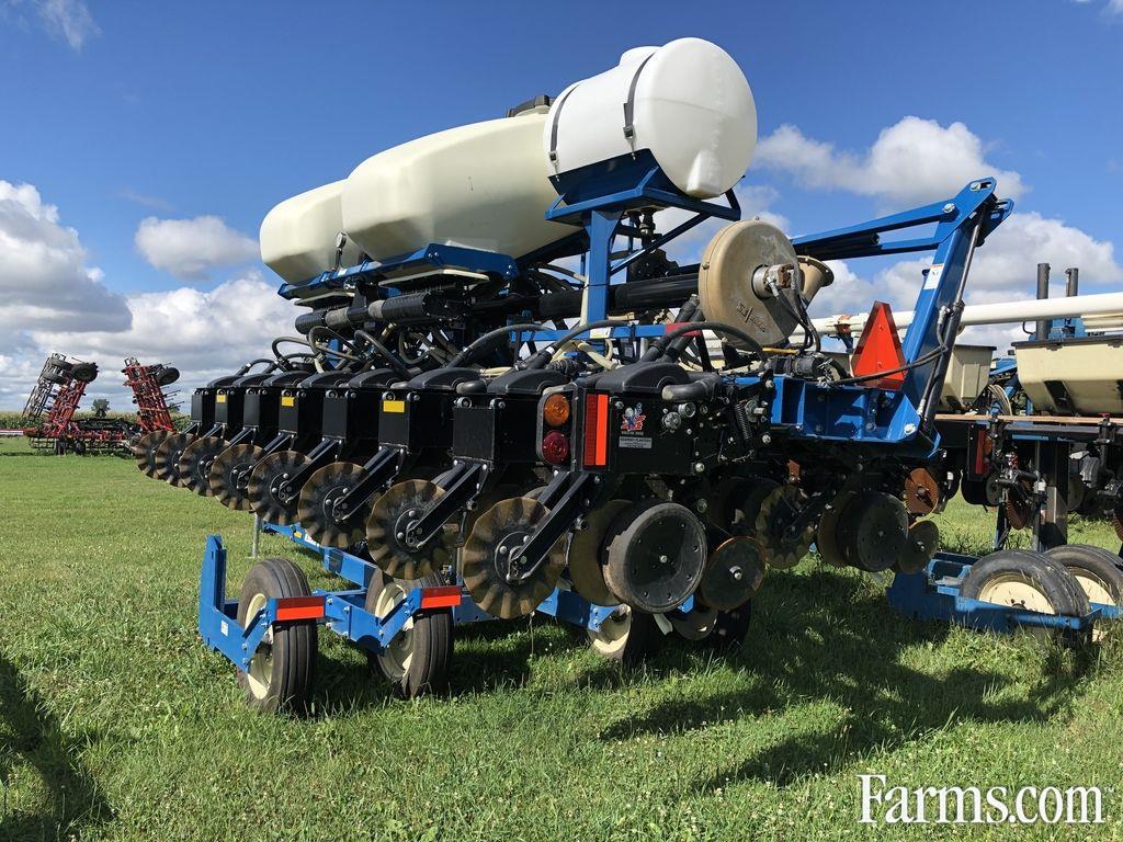 Kinze 3500 Planters for Sale