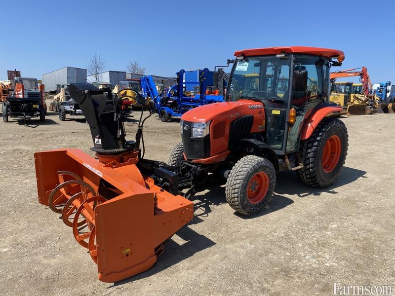 2017 KUBOTA L5460 4X4 Tractor With Front Mount Snowblower for Sale