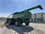 John Deere 2013 S690 Combines