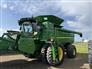 John Deere 2013 S690 Combines