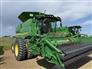 John Deere 2013 S690 Combines