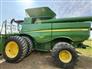 John Deere 2013 S690 Combines